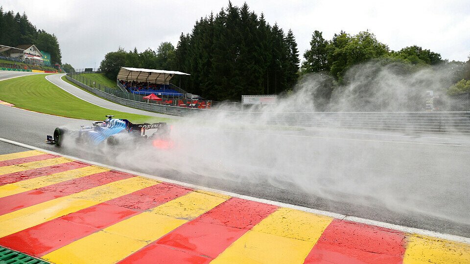 Heute erlebte die Formel 1 in Spa ein dramatisches Qualifying, Foto: LAT Images