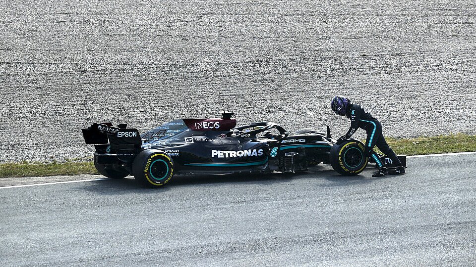 Lewis Hamilton wurde am Freitag in Zandvoort von einem Mercedes-Defekt gestoppt, Foto: LAT Images
