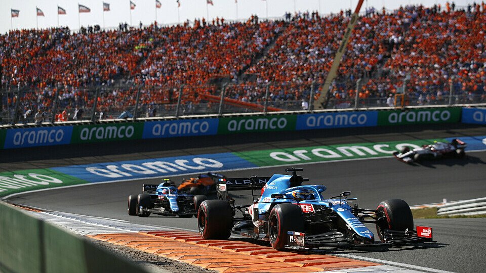 Fernando Alonso setzte sich in Zandvoort trotz Beinahe-Unfällen durch