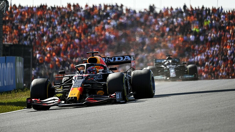 Max Verstappen hat bei der Rückkehr der Formel 1 nach Zandvoort seinen 17. Sieg in der Formel 1 gefeiert