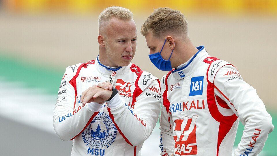 Schumacher und Mazepin kamen sich 2021 mehrfach ins Gehege., Foto: LAT Images