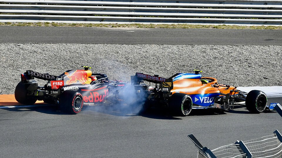 Sergio Perez und Lando Norris kämpften beim Formel-1-Rennen in Zandvoort mit Körperkontakt, Foto: LAT Images