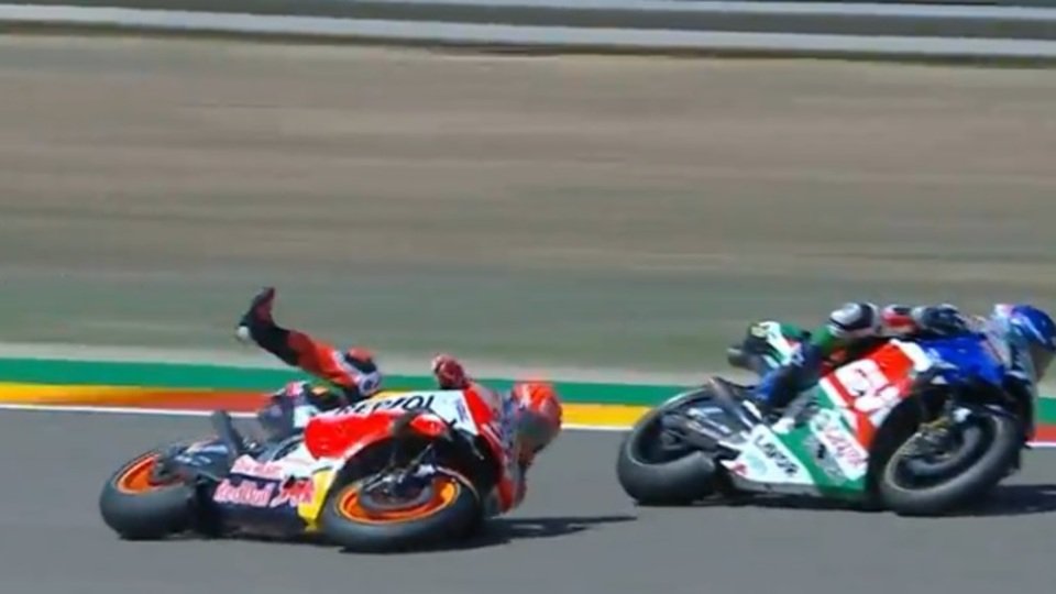 Marc Marquez sorgte für einen frühen Sturz, Foto: Screenshot/MotoGP