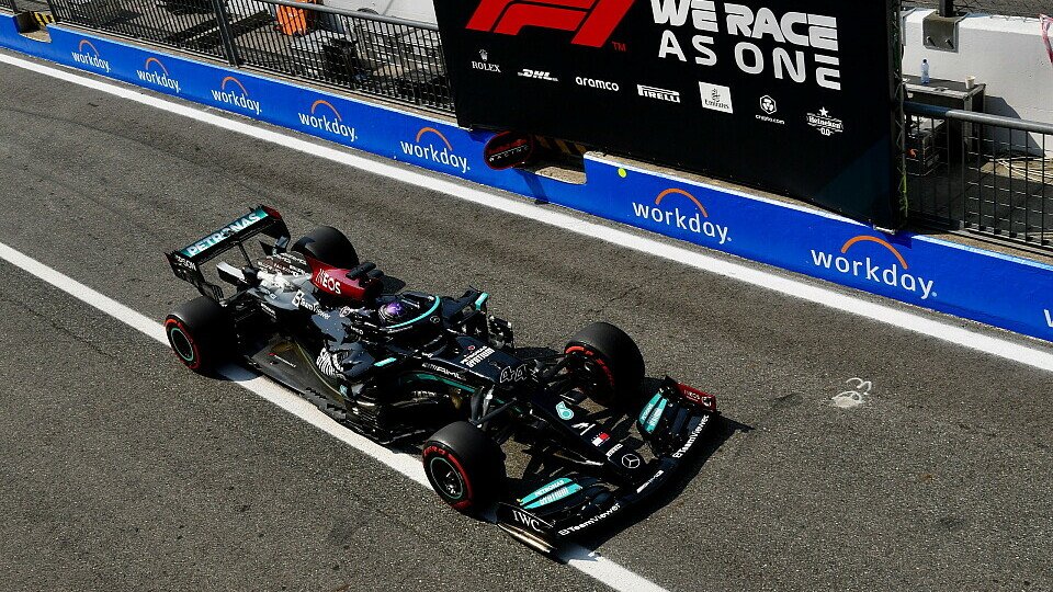 Lewis Hamilton prophezeit Max Verstappen beim Formel-1-Rennen in Monza einen einfachen Sieg, Foto: LAT Images
