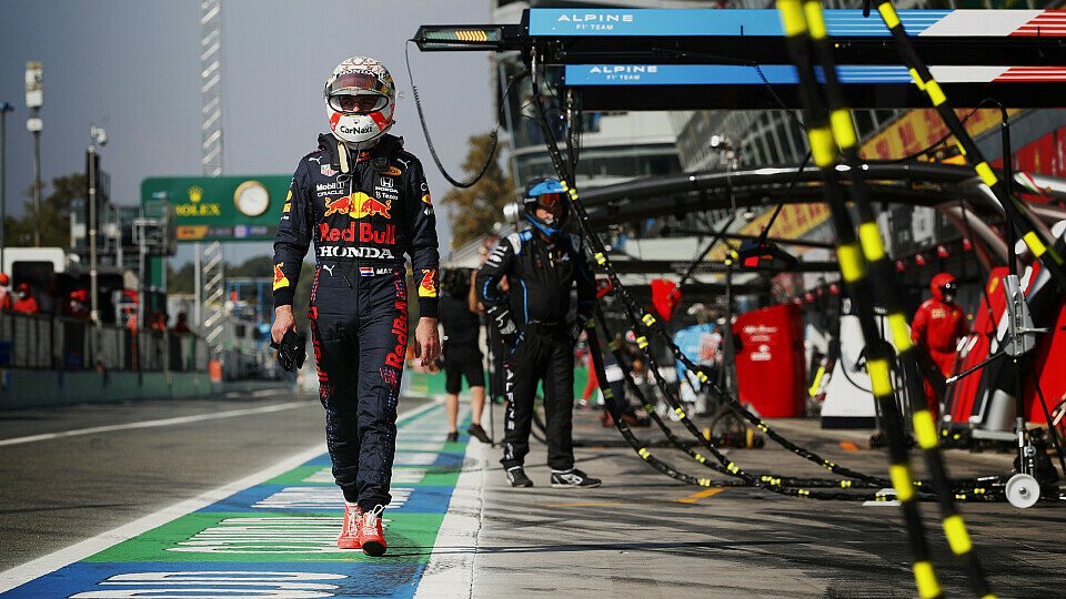 Max Verstappen wird beim nächsten Formel-1-Rennen um drei Startplätze strafversetzt, Foto: LAT Images