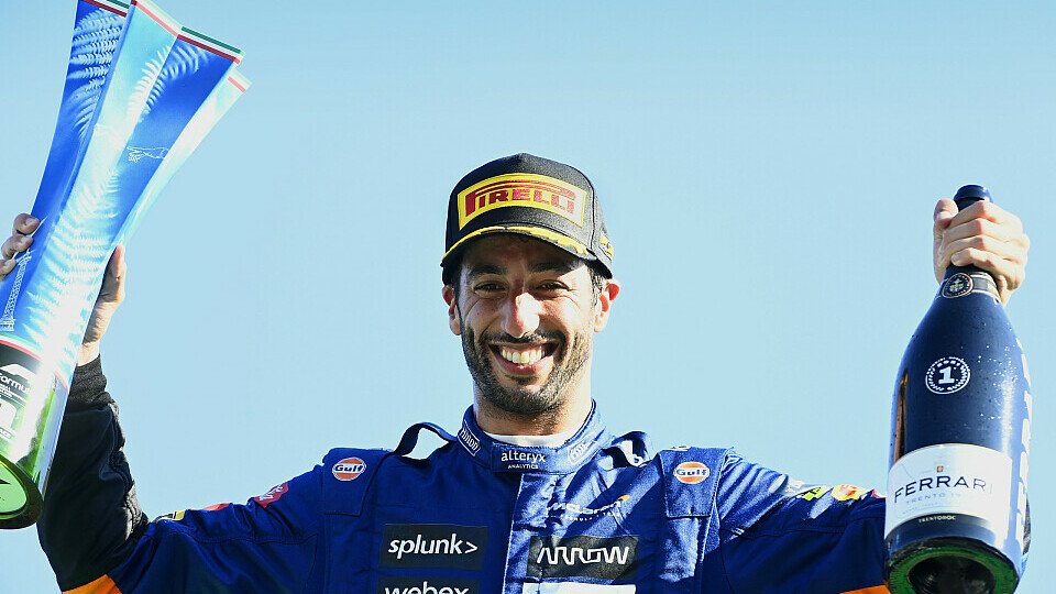 Daniel Ricciardo konnte in Monza 2021 seinen ersten McLaren-Sieg einfahren, Foto: LAT Images