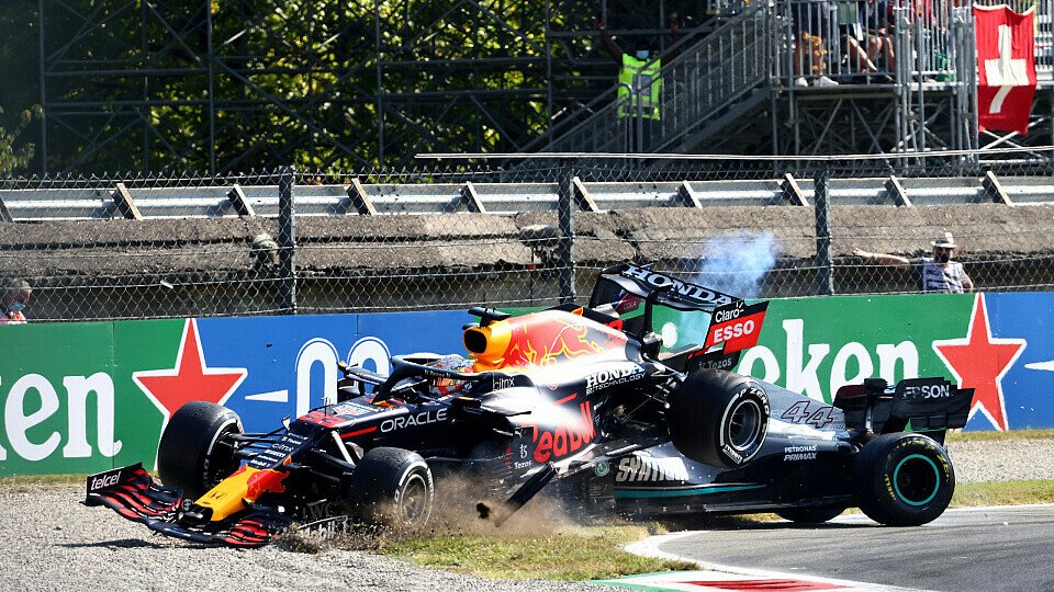 Max Verstappen und Lewis Hamilton kollidierten in Monza erneut, Foto: LAT Images