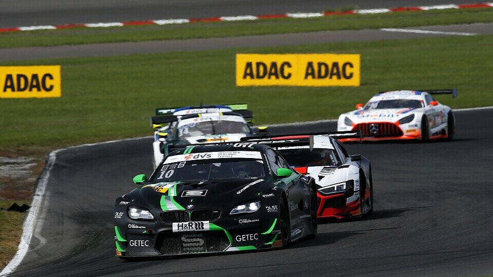 Schubert Motorsport räumte beim ADAC GT Masters auf dem Lausitzring auf