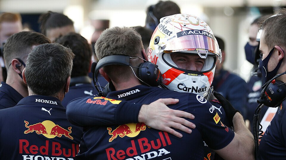 Max Verstappen und Red Bull schafften mit starker Teamleistung die Austin-Pole, Foto: LAT Images