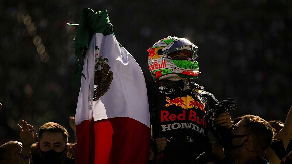 Sergio Perez feierte als erster Mexikaner zuhause ein Podium, Foto: LAT Images
