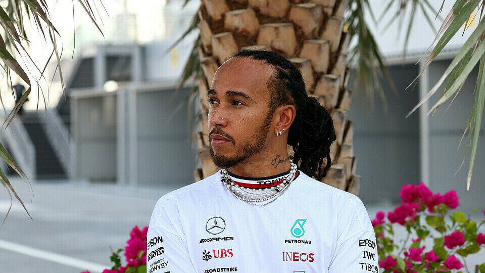 Lewis Hamilton nimmt in Katar zum Thema Menschenrechte Stellung, Foto: LAT Images