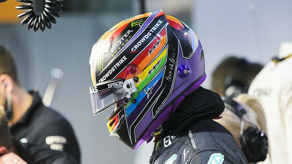 Lewis Hamilton mit harter Kritik an We Race as One Initiative, Foto: LAT Images