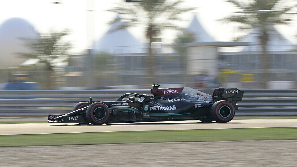 Valtteri Bottas und Lewis Hamilton fahren der Konkurrenz im 3. Training zum Katar GP davon, Foto: LAT Images