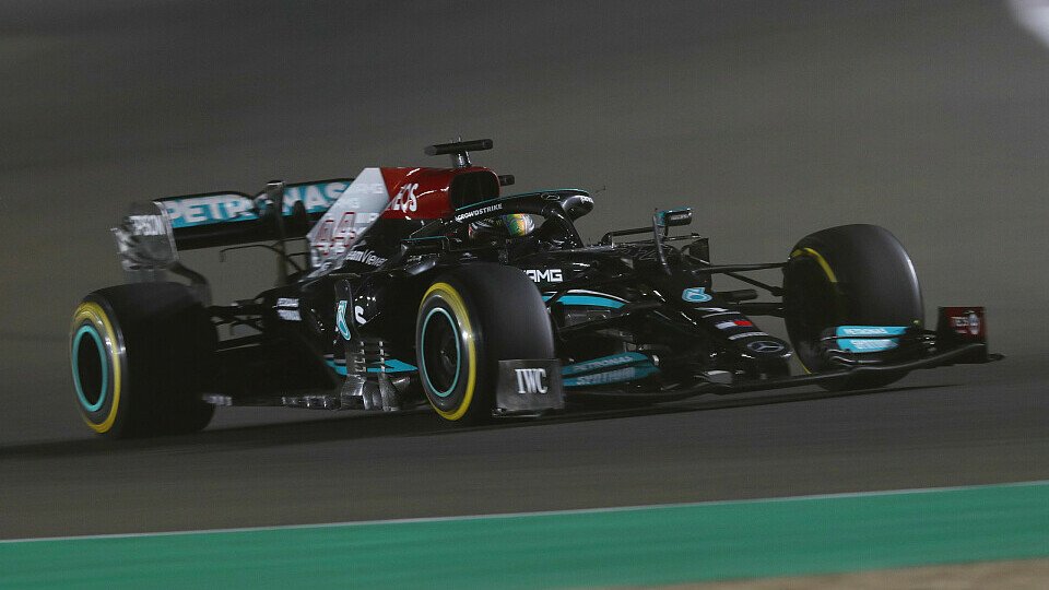 Lewis Hamilton dominierte in Katar auch ohne den neuen Motor aus Brasilien, Foto: LAT Images