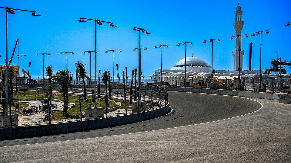 Die Bauarbeiten in Saudi-Arabien gehen in die Schlussphase, Foto: Jeddah Corniche Circuit
