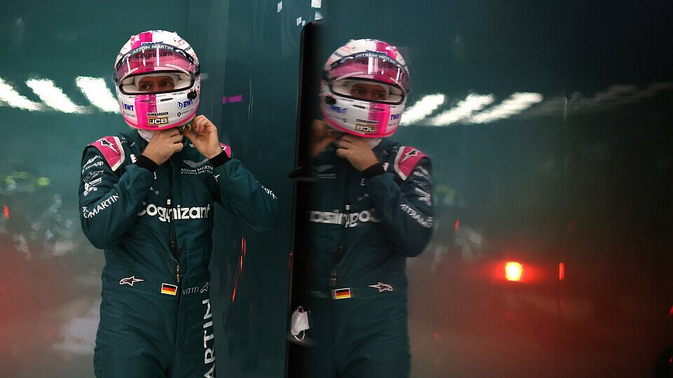 Sebastian Vettel kommt im Aston Martin in Saudi-Arabien auf keinen grünen Zweig, Foto: LAT Images