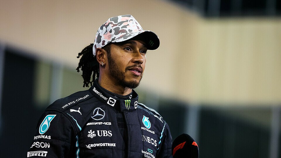 Lewis Hamilton gibt die Strategie von Red Bull für das Formel-1-Finale in Abu Dhabi Rätsel auf, Foto: LAT Images