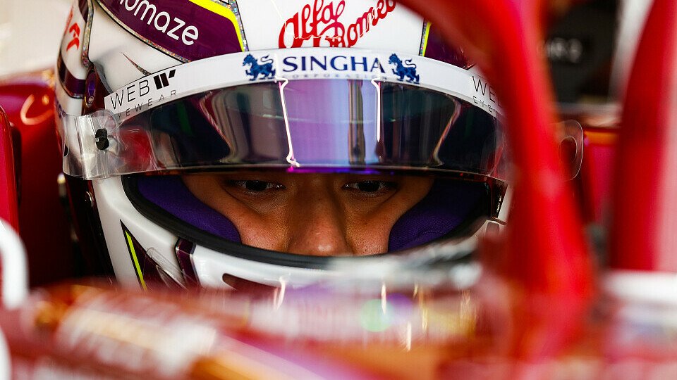 Guanyu Zhou wird beim Formel-1-Auftakt in Bahrain als erster Chinese einen Grand Prix bestreiten, Foto: LAT Images