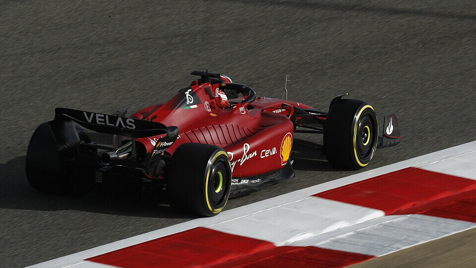 Charles Leclerc fühlt sich in Bahrain in seinem neuen Ferrari-Boliden wohl, Foto: LAT Images