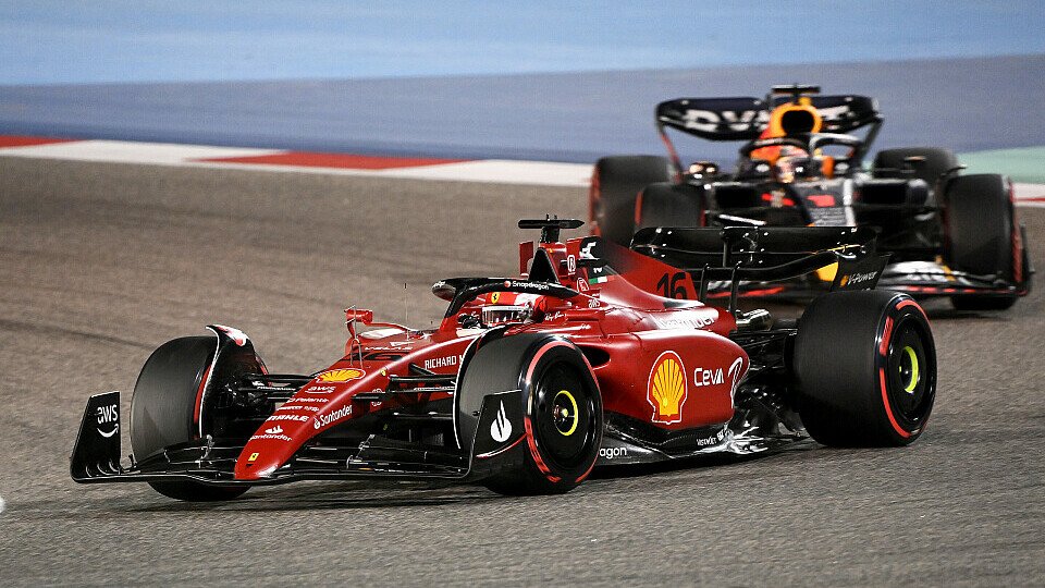 Nach seinem Sieg in Bahrain kann Charles Leclerc auch im ersten Training in Saudi Arabien Max Verstappen hinter sich lassen.