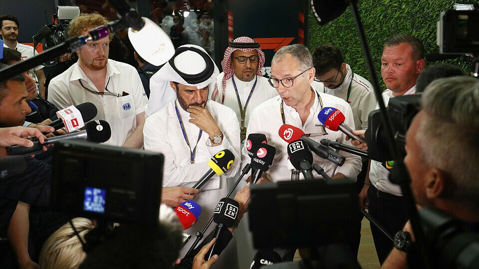 Die Formel 1 musste sich in Saudi-Arabien unangenehmen Fragen stellen, Foto: LAT Images