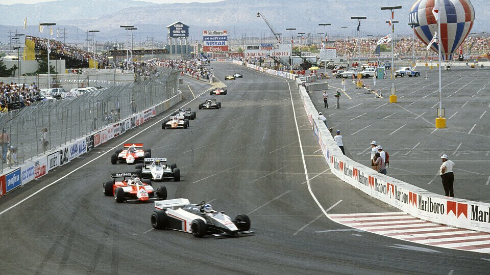 Formel 1 auf flachem, trostlosen Parkplatz: Das war das erste Las-Vegas-Gastspiel, Foto: LAT Images