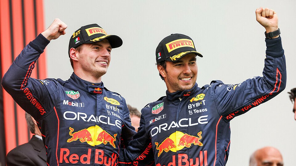 Max Verstappen und Sergio Perez glauben an die Unschuld von Red Bull, Foto: Getty Images / Red Bull Content Pool