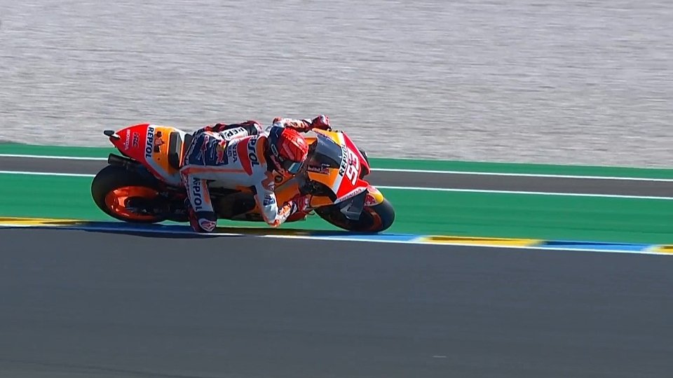 Marc Marquez rettete sich wieder einmal akrobatisch, Foto: Screenshot/MotoGP