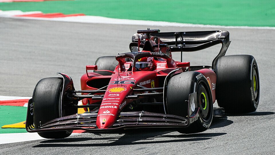 Charles Leclerc fuhr mit den Ferrari-Updates die erste Bestzeit des Spanien-Wochenendes, Foto: LAT Images