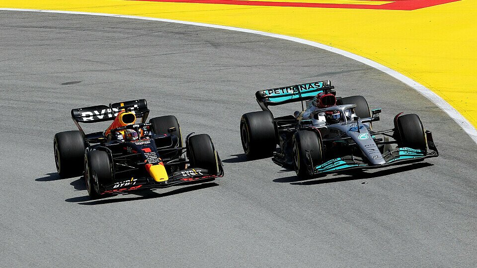 Max Verstappen hatte beim Spanien GP seine Probleme mit dem DRS und Mercedes Pilot George Russell, Foto: LAT Images