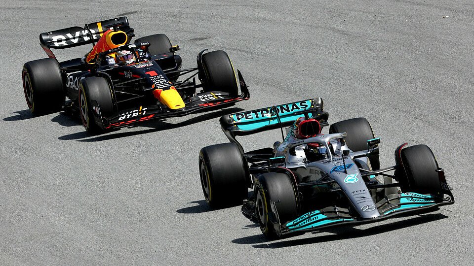 Mercedes vor Red Bull: Helmut Marko fürchtet, dass diese Konstellation wieder häufiger vorkommen könnte., Foto: LAT Images