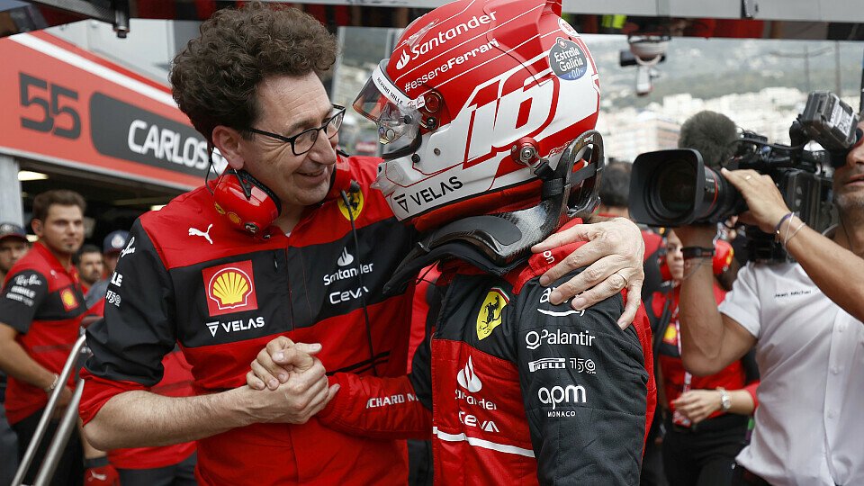 Charles Leclerc vertraut auf Mattia Binotto und Ferrari, Foto: LAT Images