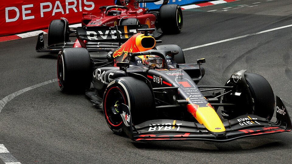 Wie schon in Monaco messen sich Ferrari und Red Bull am Wochenende in Baku auf einem Straßenkurs, Foto: LAT Images