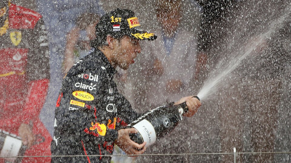 Sergio Perez darf seine Sieg beim Monaco GP 2022 behalten, Foto: LAT Images