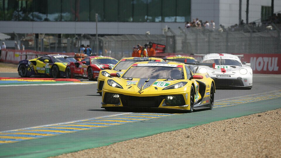Corvette verliert beide Autos bei den 24 Stunden von Le Mans, Foto: LAT Images