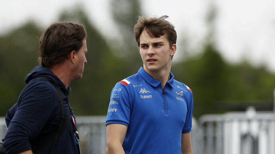 Oscar Piastri konnte bereits in einem McLaren Platz nehmen, Foto: LAT Images