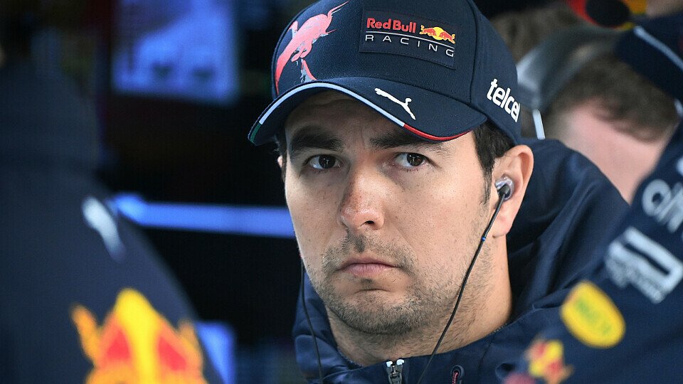 Pérez vermasselte sein Qualifying mit einem Crash in Q2, Foto: LAT Images