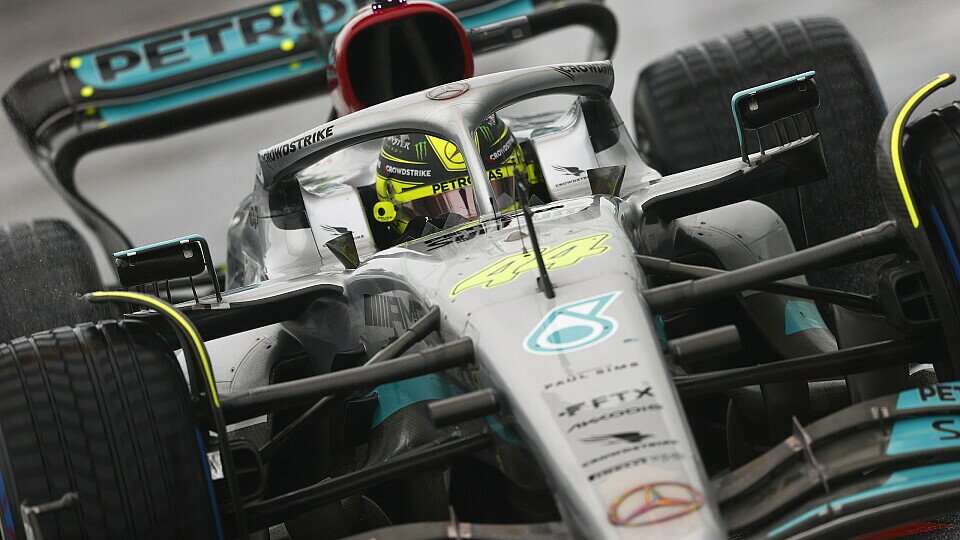 Lewis Hamilton ist glücklich über den Ausgang des Kanada-Qualifyings, Foto: LAT Images