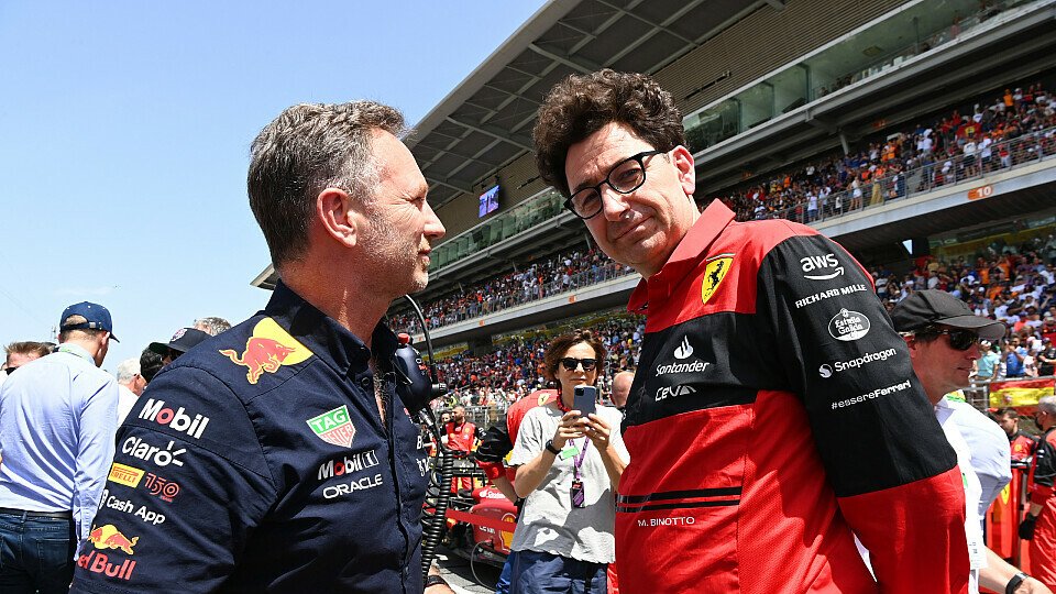 Red-Bull-Teamchef Christian Horner und Ferrari-Teamchef Mattia Binotto schlagen sich auf eine Seite