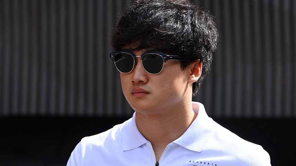 Ein Sportpsychologe soll Yuki Tsunodas Formel-1-Karriere wieder auf die Sprünge helfen, Foto: LAT Images