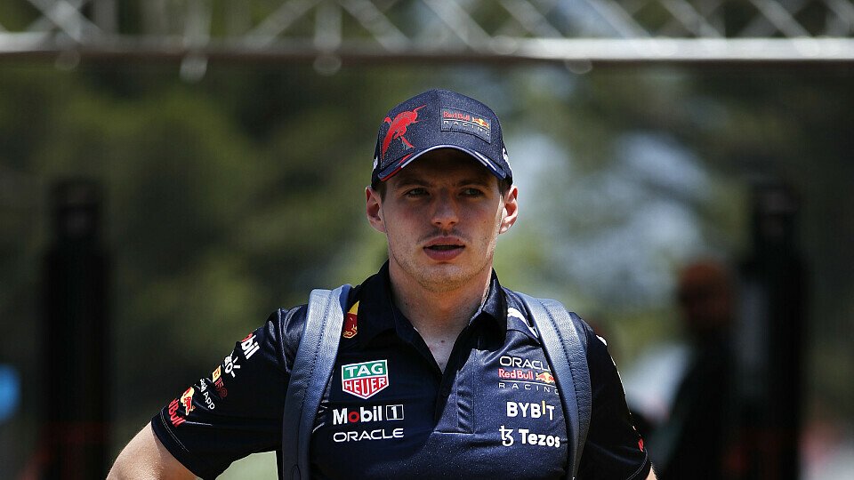 Max Verstappen sieht Red Bull trotz Punktevorsprungs in der Verfolgerrolle, Foto: LAT Images