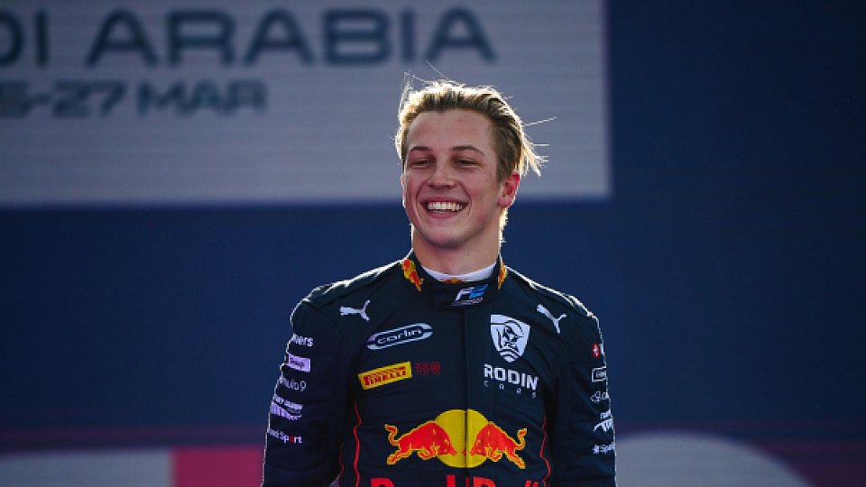 Liam Lawson gewann 2022 in der Formel 2 in Saudi-Arabien, Foto: LAT Images