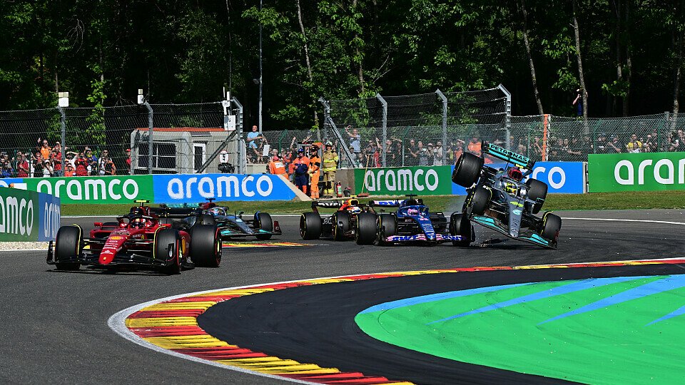 Für Lewis Hamilton ist der Spa-Crash mit Fernando Alonso, Foto: LAT Images