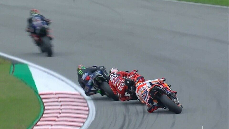 Diese Szene brachte Morbidelli eine Strafe ein, Foto: Screenshot/MotoGP