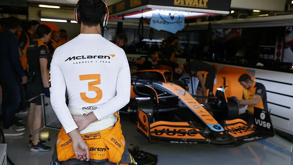 Daniel Ricciardo erlebte 2022 mit McLaren bittere Formel-1-Stunden, Foto: LAT Images