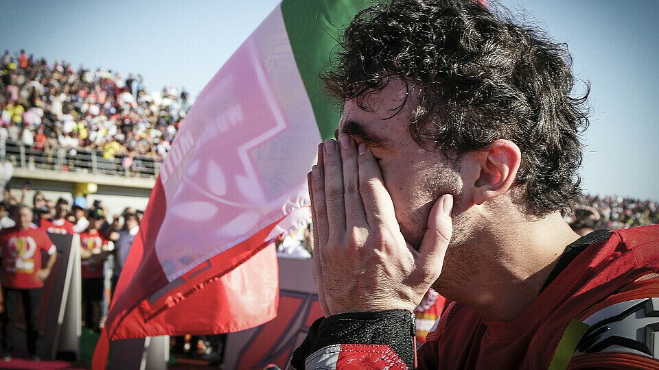 2022 zitterte sich Francesco Bagnaia zu seinem ersten Titel, Foto: MotoGP