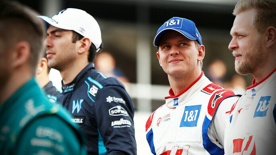 Mick Schumacher darf sich - sollte die Haas-Türe zufallen - noch Mini-Chancen auf das Williams-Cockpit machen, Foto: LAT Images