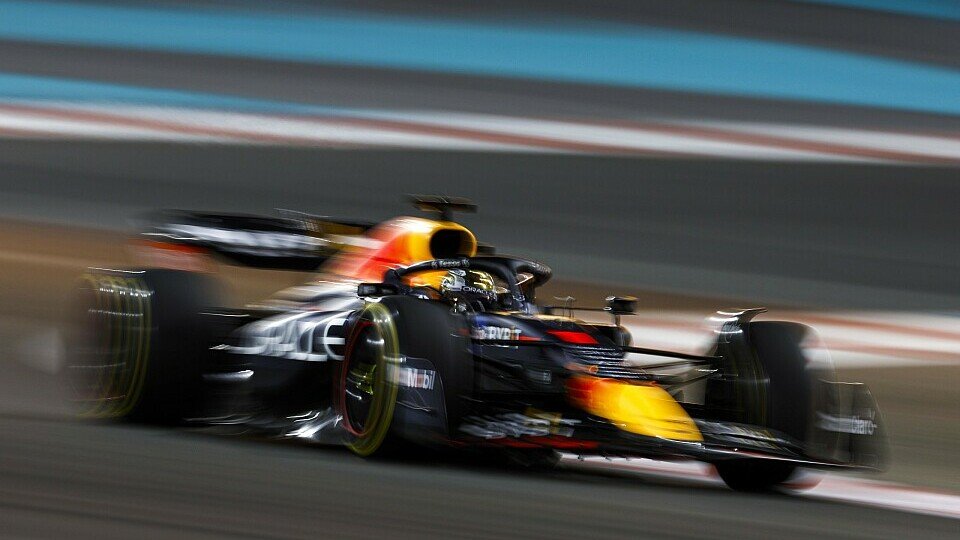 Max Verstappen fuhr dem Rest der Formel 1 in Abu Dhabi davon, Foto: LAT Images