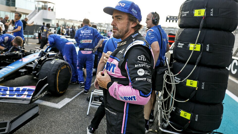 Fernando Alonso und Oscar Piastri ergriffen die Flucht, Alpine verlor beide Fahrer, Foto: LAT Images