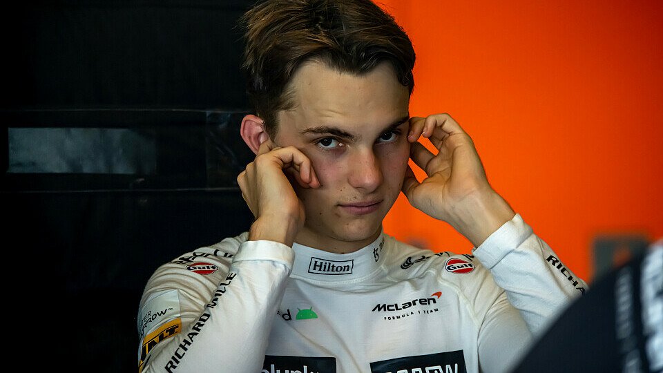 Oscar Piastri wird 2023 für McLaren an den Start gehen, Foto: LAT Images